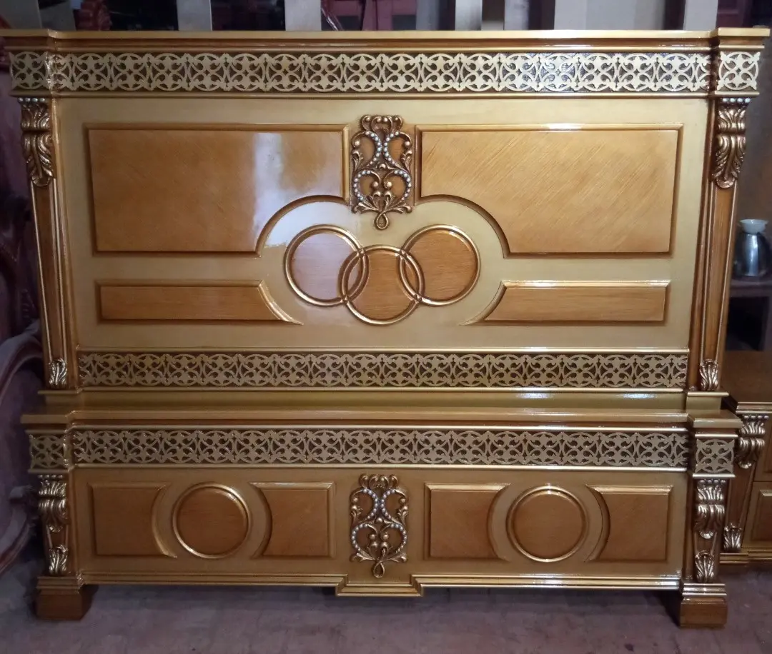 Circle Crest Wood Bed Set | Traditional Furniture Multan