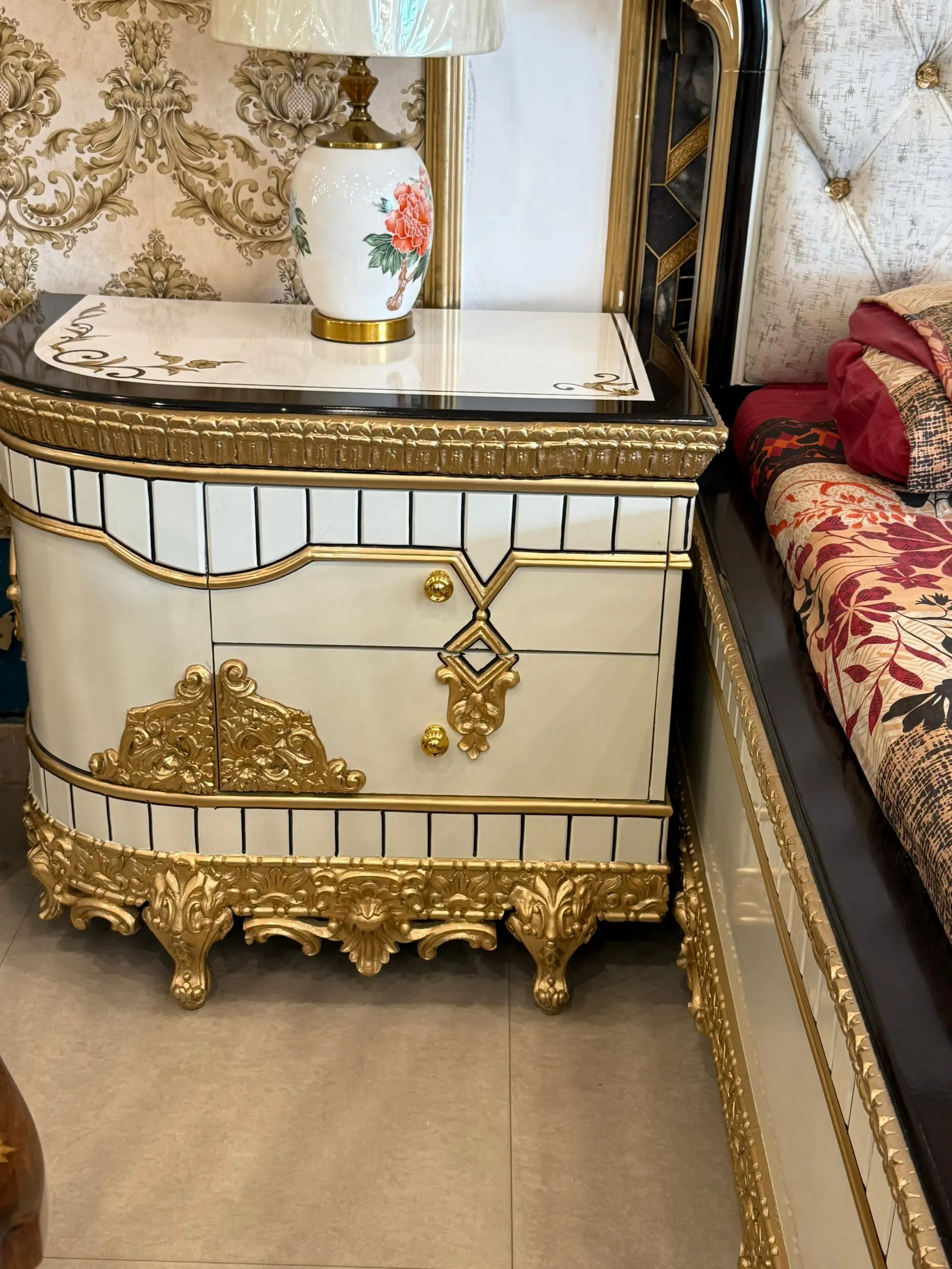 Scroll Crown Velvet Bed Set Side Zoomed