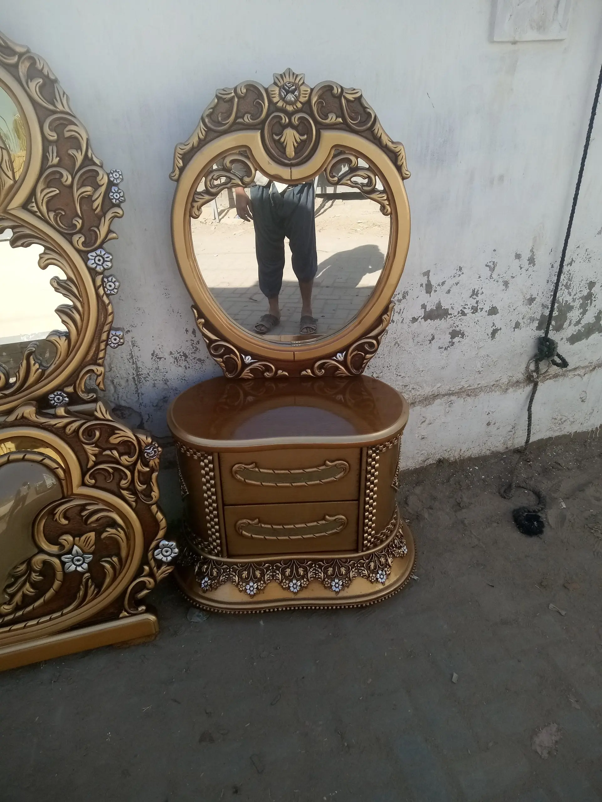 Crown Rope Curve Mirror Set's Box