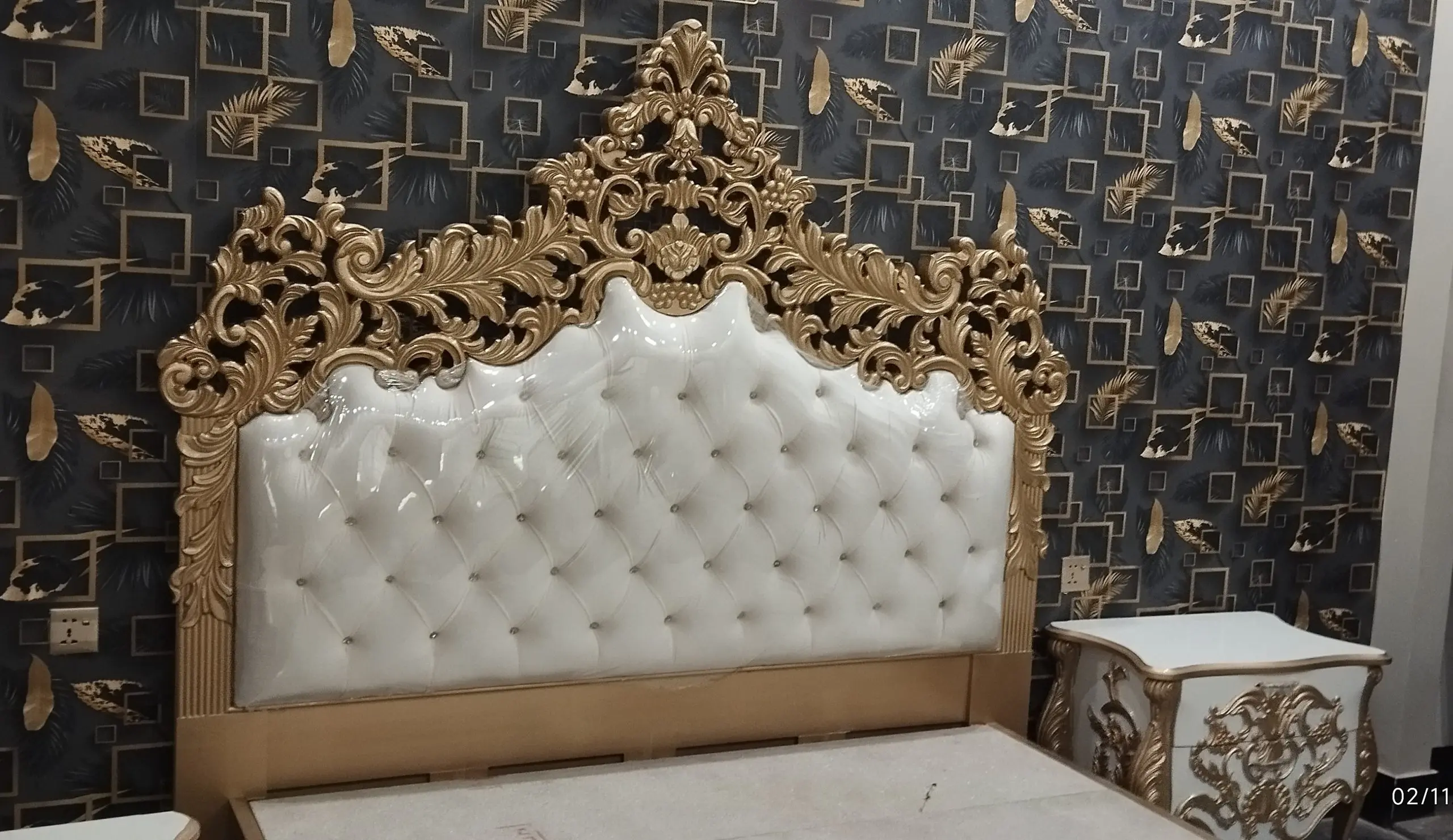 Arc Elegance Mirror Dresser Set | Furniture Showroom Multan
